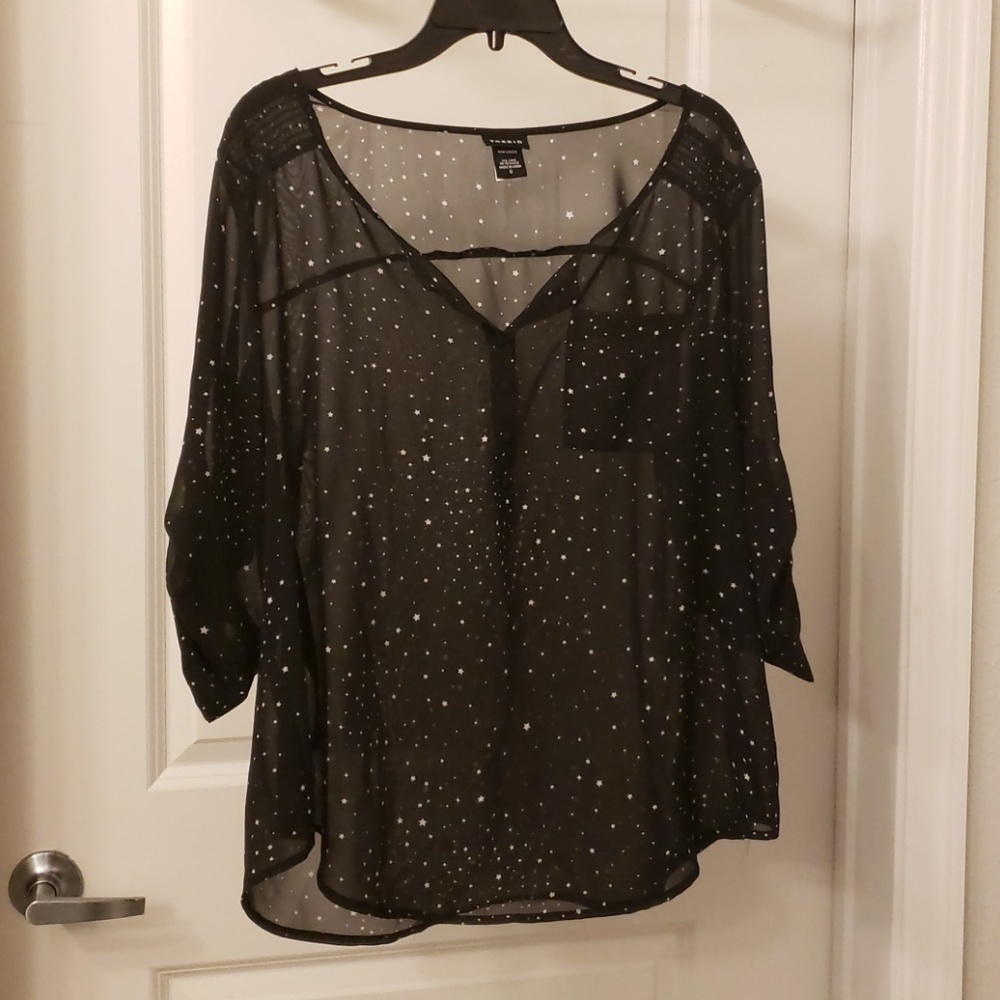 Black star pattern blouse